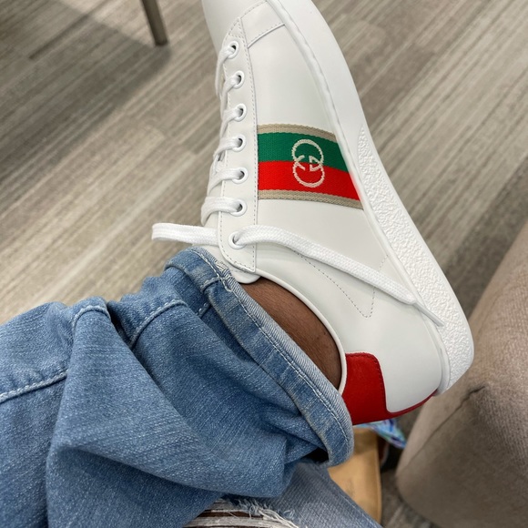 Meet your Posher, Renee - Picture 3 of 7